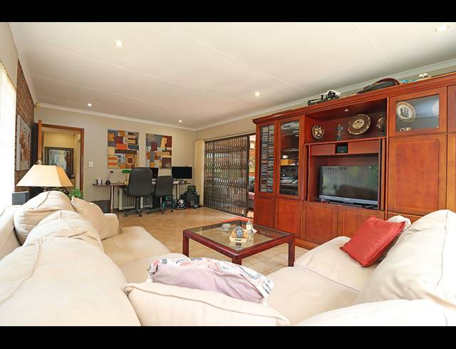3 BEDROOM HOUSE FOR SALE IN BRUMA
